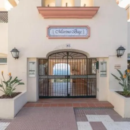 Puerto Marina Bay Daire